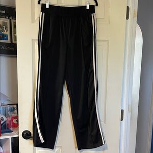 Girls but can fit women’s track pants